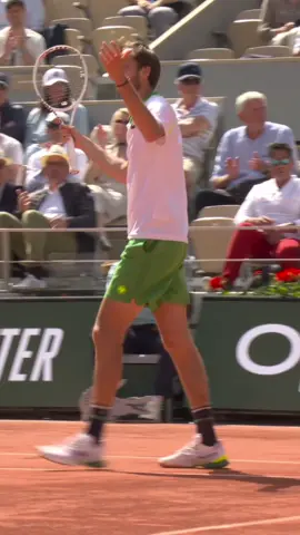 Daniil Medvedev 💪 #RolandGarros #Tennis #SportsTikTok  