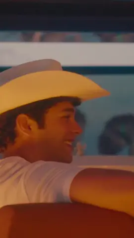 Tell ya friends! My new music video for 