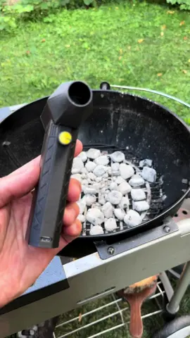 Quick and easy dust removal from the old briquettes for reuse with Mini Powerful Jet Ducted Fan with speed switch #jetfan #fan #turbo #blower #fontool 