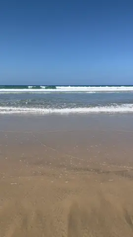 Simply stunning weather in Cornwall this afternoon. Perfect for a long beach walk. #beach #cornwall #cornwalltiktok #sea #waves #relaxing #coast #cornishsummer #september2023 #amazingcornwall 
