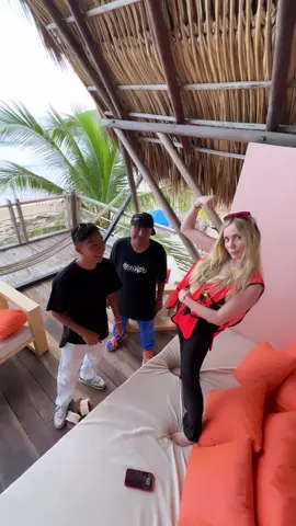 Mis primos se pasan 😂😂 - JC @kira.emperador @icefire_oficial  . . #comedy #comedia #fypシ゚viral #novios #parati 