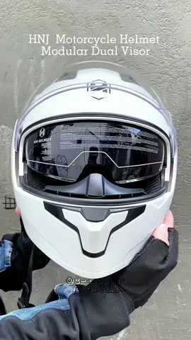 Dual Visor Helmet. Perfect for long rides and everyday use. #helmet #hnjdualvisor #dualvisorhelmet #fullfacehelmet #hnjhelmet #tiktokaffiliate #fypシ 