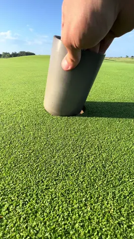 Morning cups on 15 green #shmichael #satisfying #asmr 