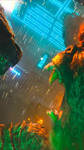 King Kong was beaten by Godzilla and fell to the ground#godzillakingofthemonsters #godzillavskong
