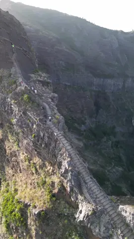 Hey everyone! 🌟 I’ve been asked in the comments on my previous post to share more content from Pico to Arieiro. Well then, here you go, enjoy! :) 📸 From Pico do Arieiro’s rugged peaks to the lush landscapes along the way, Madeira never fails to amaze me. Remember to tag your adventure buddies and and don’t forget to like this post 😉 Let’s keep the wanderlust alive! 🌍✨ #Madeira #PicoToArieiro #NatureLovers #AdventureTime #ExploreTheWorld #Wanderlust #TravelGoals  #pico #hikingroute #hikingroutes #hikingrouterecommendation #madeira #madeiraisland #madeirado #madeiralovers #madeiradedemolicao #visitmadeira #arieiro #arieiropeak #arieirosunrise #arieirosteps #arieiromont #srairwaytoheaven 🌿🏔️