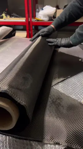 Carbon fiber = 🔥 we are addicted 🤣💪 #controlcustomsuk #carbonfiber #carboncomposites #resin #resinwork #resincomposite #composite #carbonsteeringwheel #fordtransit #autoupholstery #automotive #mondaywork #carinterior 