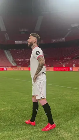 ¡Es hoy afición! 🔥👋  #WeareSevilla #NuncaTeRindas #SergioRamos #deportesentiktok 