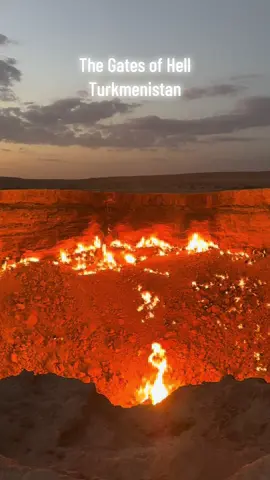 Due to a Soviet drilling accident, this gas crater, nicknamed “Gates of Hell”, has been burning since 1971 in the Karakum Desert in Turkmenistan. #GatesofHell #KarakumDesert #Turkmenistan #Travel #solofemaletraveler #CentralAsia