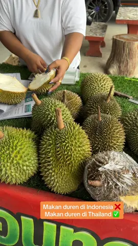 Makan duren di Thailand 😍 Sumpah ini duren terenak yang aku pernah makan 🥰😍 #duren #durian #thailand #traveling #fyp #fypageシ #chumpon 