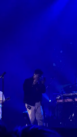 Sumpah vibes gila lagu2 Kangen Band ni 🥹 tak puas ! Sebab lagu takkan terganti takde 😩 #abangtangantujanganbrokesangat #kangenband #kangenpadakenangan 