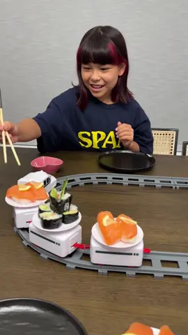 Sushi train 🍣🚂 for the win  #sushitrain #sushi #sushinight #dinner #DinnerIdeas #sulheejessica