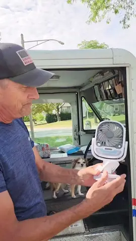 Helping our favorite Postman  #frannielife #FranDanfurever 