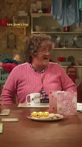 September again which means it’s time to start locking someone down for #cuffingseason 😉. Here are 5 requirements for a man to start you off. New #mrsbrownsboys coming to #BritBox this month! #comedy #datingtips #fiverules #mrsbrownsboyscomedy 