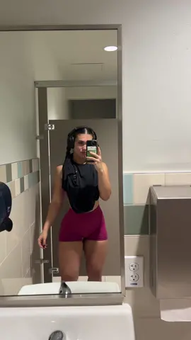 new young la set 🙏🏼#fyp #foryou #fortnite #gym #GymTok #youngla #gymshark 