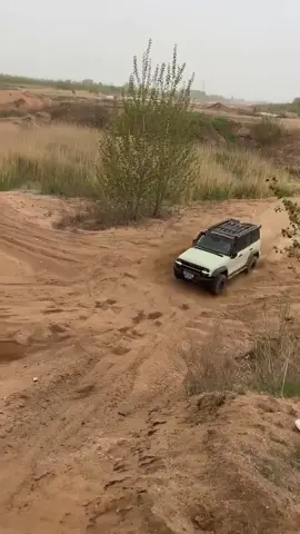 Tank 300 overcame the challenge very easily #CHINAODA #offroad #car
