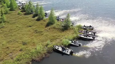 Lake Chippewa has floating islands that have grown with vegetation over time. Occasionally, these islands block a key bridge between the lake's East and West sides almost every year , requiring local boat owners to work together to move them. These islands are protected by law due to their role as animal habitats and cannot be broken apart.