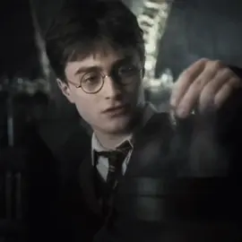 liquid luck harry was literally just james 😭 #fyp #foryou #foryoupage #harrypotter #harrypotteredit #harrypottertiktok #harrypottertok #pottertok #dracotok #jamespotter #halfbloodprince #harrypotteredits #danielradcliffe #danielradcliffeedit 