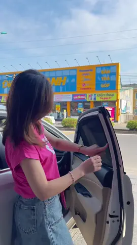 Bị đánh giá 1 sao chỉ vì phần dưới rèm không có nam châm. Mong các bác hiểu giúp em, bên dưới của cánh cửa bằng nhựa dùng nam châm không có nghĩa lí gì. Nên e có gửi anh bộ chân đế này để cố định rèm chắc chắn hơn. Rất mong các bác hiểu và thông cảm cho shop #remnamcham #remthanhthuy #tiktok99shoppingbattle #tiktok99 
