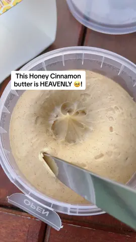 Try this honey cinnamon butter from M&S @Marks & Spencer and thank me later ✨You can also tell that I struggled to film with one hand 😂#marksandspencersfood #marksspencersfinds #foodreview #londonfoodie #londonfyp #msfoodhaul 