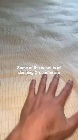 Buying a grounding bed sheet is 10/10 the best investment for your health you can make. You get maximum benefits of grounding for 8 hours a night whilst putting in no extra effort. Link in bio to get yours #grounding #groundingsheet #earthing #screammovie 