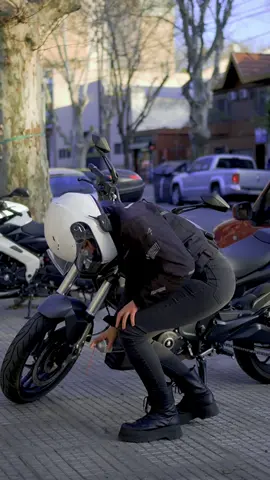 Motociclistas +30, confirmen 🤣 #motos #moto #humor #motociclismo #motocicletas #argentina #humormotero #motociclistas #treintañeros #treintañeras 