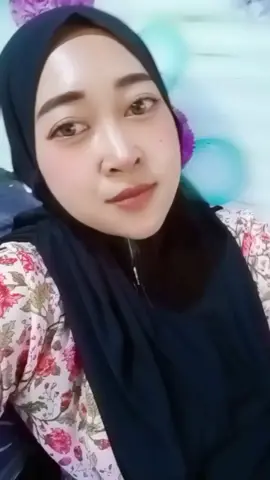 baru tampil,,stoknya abis😁😁😂😂