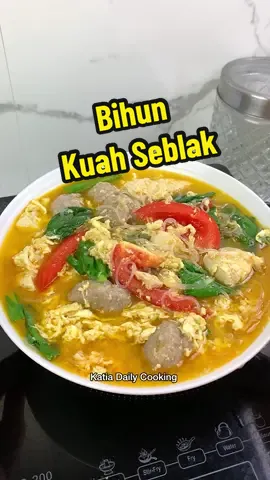Hari ini masak Bihun Kuah Seblak ✨ #bihunkuah #bihunkuahpedas #reseptiktok #masak #masakdirumah #masakyuk #masakanrumahan #masakansimple #resepsimple #resepmasakan #idemasak #kuahseblak 