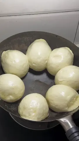 Delicious steamed buns 