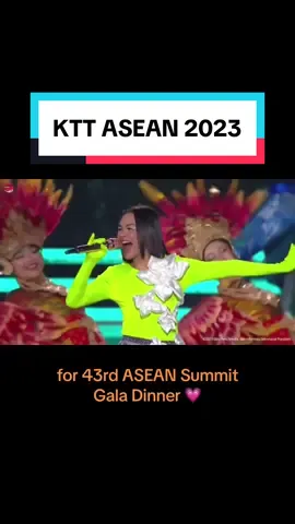 Bangga banget semalam berkesempatan bernyanyi di KTT ASEAN 2023 🇮🇩 Siapa yang nonton semalam? Hihi.. 