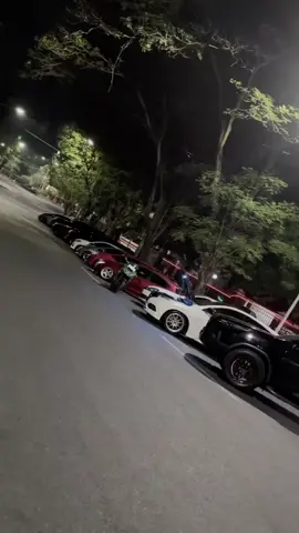Mau duduk atau digoyang🫦