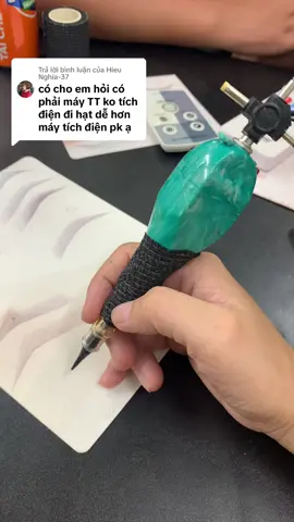 Trả lời @Hieu Nghia-37 dùng tt không tích điện để phun mày thì mới điều chỉnh được tốc độ máy nhé