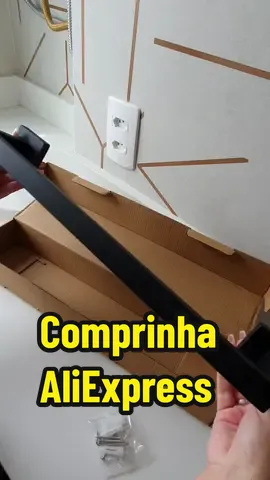 Quando as comprinhas onlines vão chegando 🥰🥰🥰🥰 Suporte de toalha do banheiro ❤️ #ape #mrv #apepequeno  #grandreservapaulistamrv  #grandreservapaulista #grandreserva  #sonho #reforma  #spazioserradamantiqueira #banheiro  #acessorios #preto #viralreels #viral 