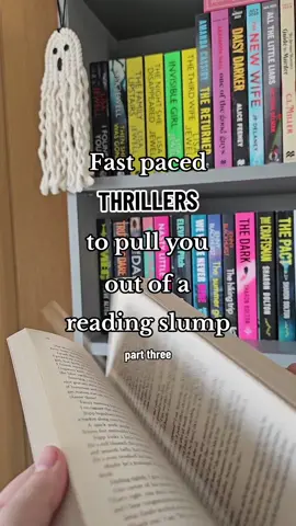 These books had me racing to the end 🏃‍♀️ #part3 #books #thrillers #thrillerbooks #fastpaced #BookTok #thrillerbooktok 