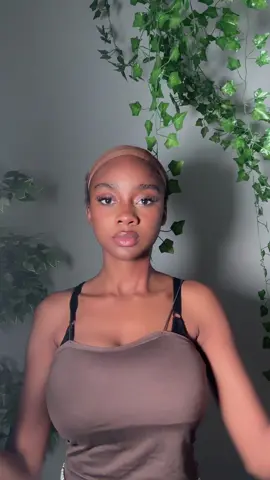 Enhance the natural beauty of your texture with @hergivenhair Kinky edges unit. Find the same style via link in the bio.