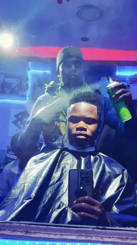 #haircut #hairstyle #foryoupage #fypシ゚viral #kenyatiktok #tanzaniatiktok #burunditiktok🇧🇮 #tsammybreezybeats 