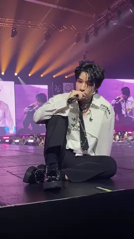 หล่อเกินนะเราอ่ะ ความหล่อฮงชิถูกรับรองโดยวอลออีกทีค่ะ ##gotchapopconcert ##lykn ##hongshihoshi