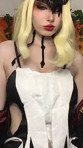 IM SO OBSESSED WITH PRICE ITS NOT NORMAL ANYMORE SEND HELP ISTG OF HE DIES IM DYING WITH HIM #fyp #fy #fypシ #lesbian #nmlnm #wlw #GenshinImpact #cosplayer #gensincosplay #cosplay #lasignora #lasignoragenshinimpact #lasignoracosplay #lasignoragenshin 