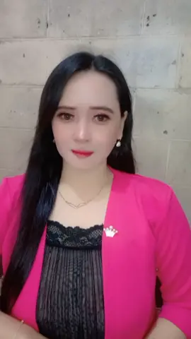 Udah lama tidak berakting Jadi ngakak sendiri aku 🤣😅😂 Izin meramaikan ya min 🙏🏼 @artis_papan_tulis  @💞Tety kurniaty💞 