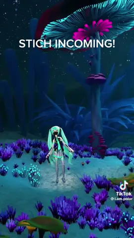 Hatsune Miku reacts to her cheap copy #vocaloid #humor #polar #5minutecrafts 