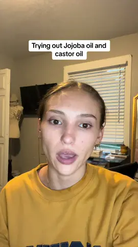Im pretending im a vlogger. Castor oil and Jajoba oil hoping it will take away my acne #castoroil #jajobaoil #castoroilbenefit #jajoba #fyp #skincare 