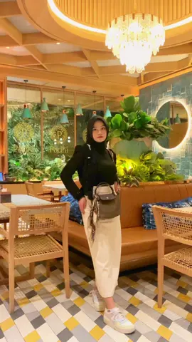 halo halo  #OOTD #fashion #outfit #hijabi #hijab 
