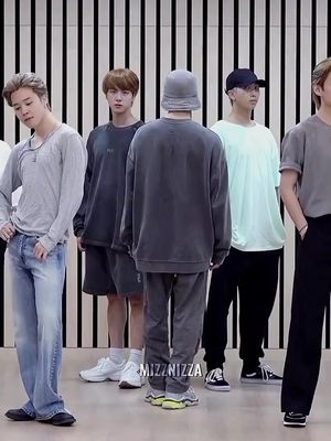 BTS DYNAMITE DANCE PRACTICE #BTS #dynamitebts #dynamitedancepractice #btsdancepractice 