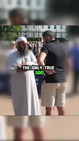 Did Jesus worship god? #muslim #muslimtiktok #christian #christiantiktok #uthmanibnfarooq 