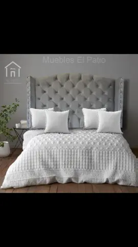 CABECERA MODELO GLAM HOME TERCIOPELO GRIS TACH PLATA 💡 Te damos ideas de como podría lucir en tu habitación  ✅Más de 50 colores a elegir ✅Contamos con sistema de apartado ✅Envíos en Celaya, Santiago de Querétaro, Salvatierra,  Salamanca, San Miguel Allende y al rededores. 🚚 Visitanos en: 📍 JARDINES 2DA SECC. CELAYA  . . . #recamarasmodernas #recamarajuvenil #capitonado #Cabecera 