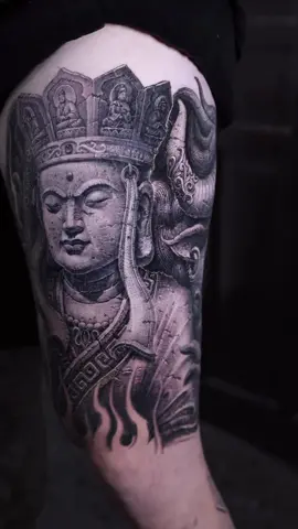 Absolutely amazing freehand process black and gray realistic stone texture style king and demon thigh tattoo tattoo artist  HoangMinhduc #tattooartist  #freehandtattoo  #kingtattoo #demontattoo  #darktattoo #realistictattoo  #thightattoo  #tattooideas #tattoosformen  #tattooideasformen  #tatuaje #tatuador #tiktoktattoo  #tattoosoftiktok  #tattooprocess  #tattootechnique  #tattooapprentice 