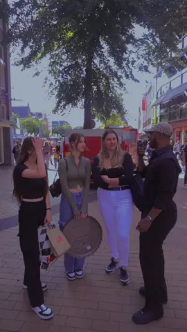 #nederland #nederlands #straatinterview #nederlandsetiktok #fouryouuuuuuuuuuuuuuuuuuuuuuu #fouryoupageeeeeeeeeeeeeeee #ibrah_khalil #ibrahkhaliltv #arabic #arabish #leernederlands #اكسبلورexplore #groningen #date 