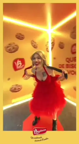 360⁰ Harley Quinn Red Dress ❤️ #harleyquinn #arlequina #cosplay #MargotRobbie #cosplaygirl #harleyquinncosplay #vivaogame #foryou #fyp @Brasil Game Show 