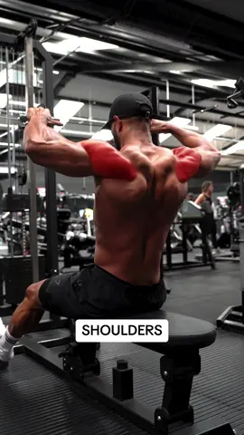 3D Delts 💪🏽 check out this SHOULDERS workout and SAVE for later ✅ @STRNG #FitTok #foryou #gym #workout #shouldersworkout