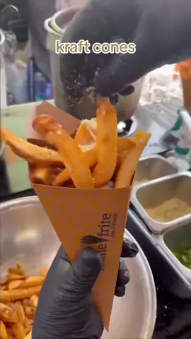 Serving any finger foods,grab our kraft cones to do the magic available in large 65gh for 50 pieces small 60gh for 50 pieces #ghanatiktok🇬🇭 #foodpackaging  #fries #fingerfoods #EcoFriendly #kraftcones 