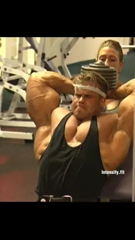 #TRICEPS 💪 #jaycutler